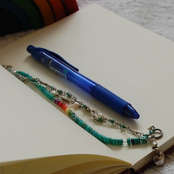 Elizabeth Lymer pen notebook Brookoli bracelet